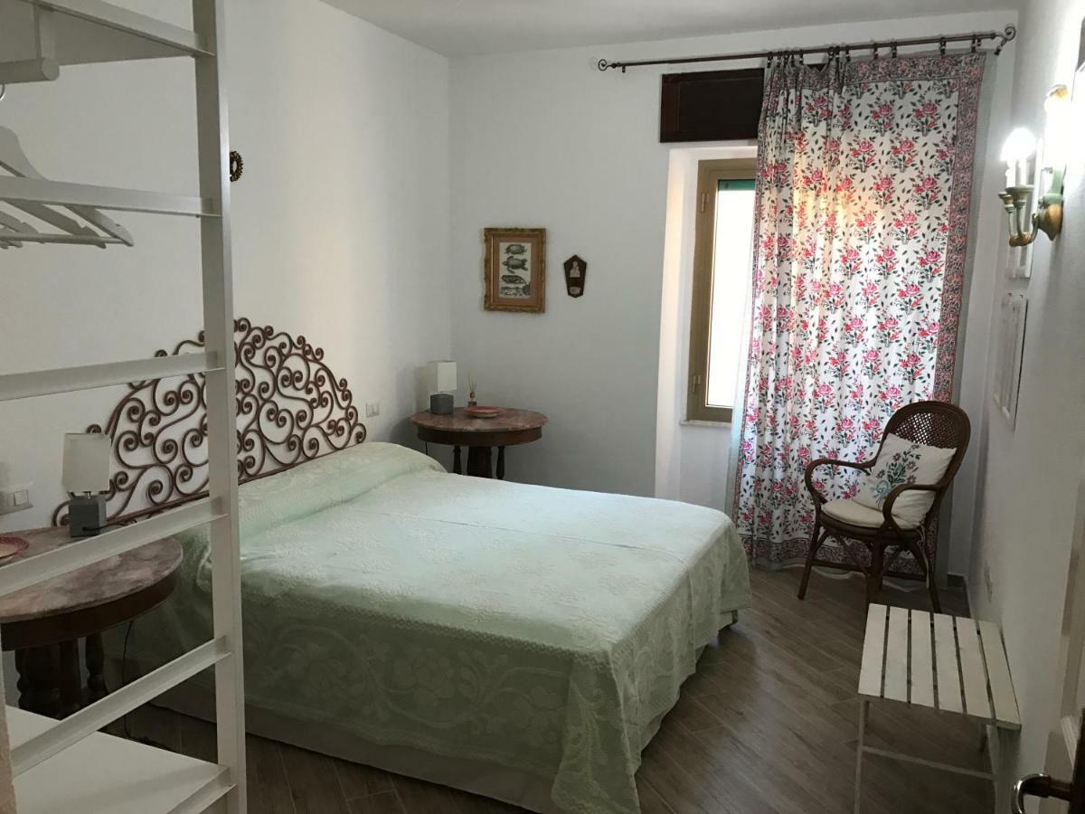 Le 25 Tartarughe Bed & Breakfast Santa Teresa Gallura Exterior photo